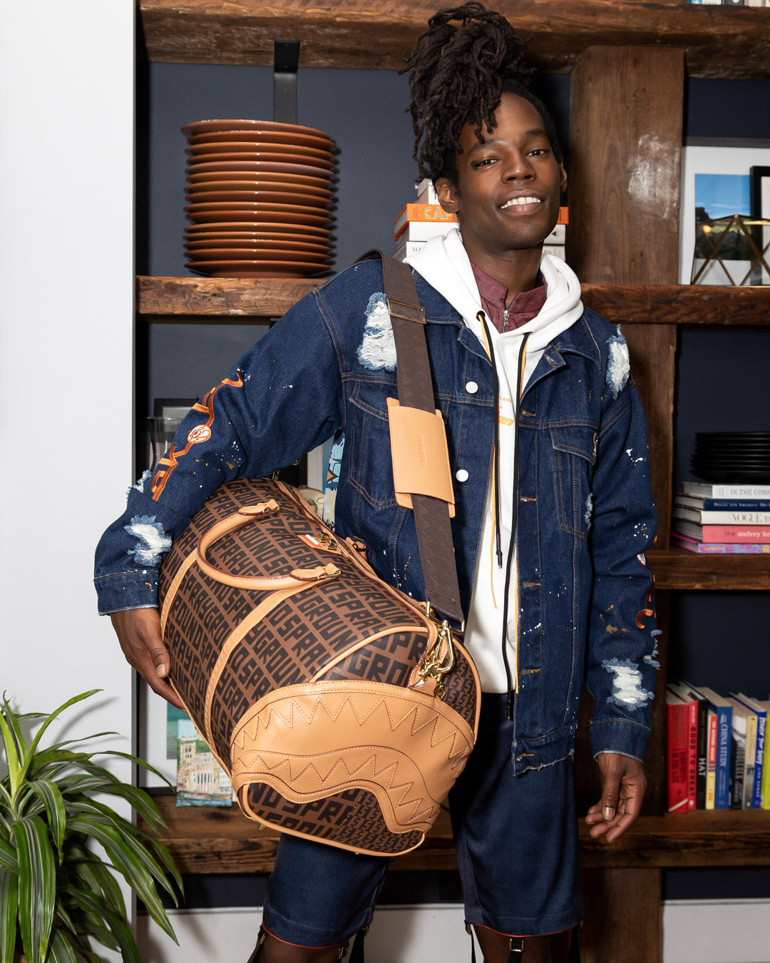 SHARKFINITY DUFFLE
